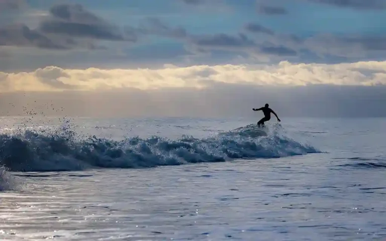 cap-cod-surfer-beach_15_11zon