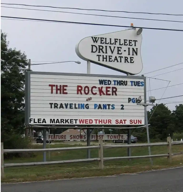 cape-cod-wellfleet-drive-in-theatre-sign_2_11zon